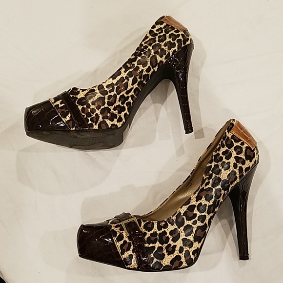 Leopard Heels size 10 Qupid brand - Picture 4 of 7